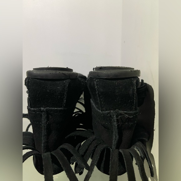 Minnetonka Black Suede Fringe with Concho Booties with Zipper - Picture 15 of 16